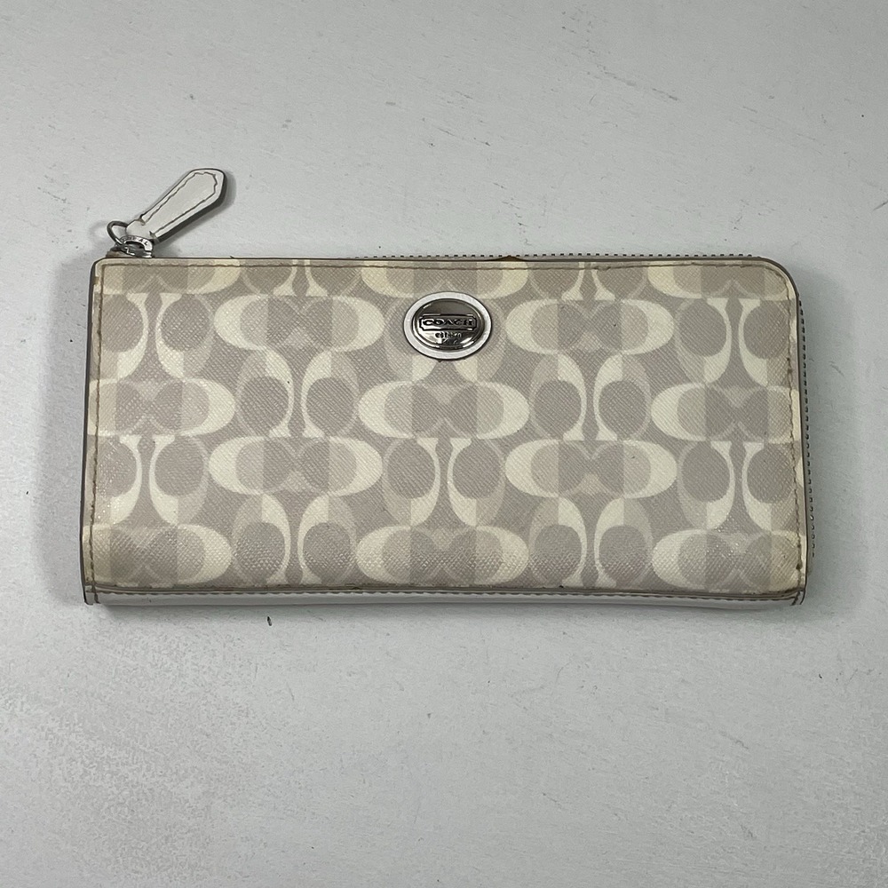 Coach Signature Zip Around Wallet Accordion Clutch Beige & White